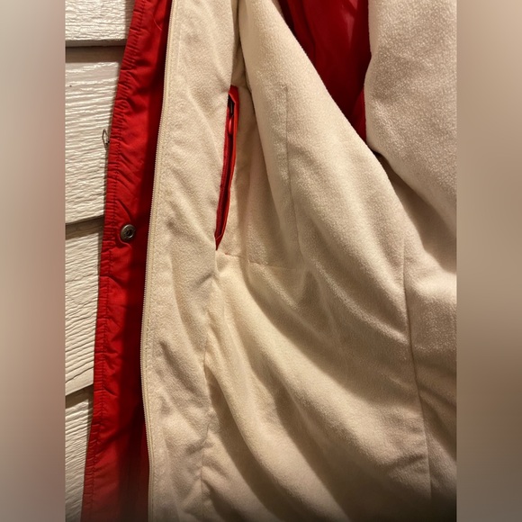Down Filled Red Puffer Jacket with Fleece Lining - IZOD Sz Med - Picture 7 of 9